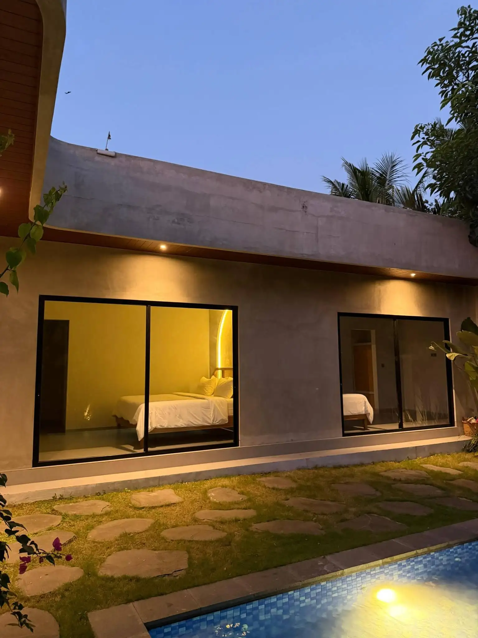Nyambu kaba Villa 01 | 2 Bedrooms + 2  Bathrooms
