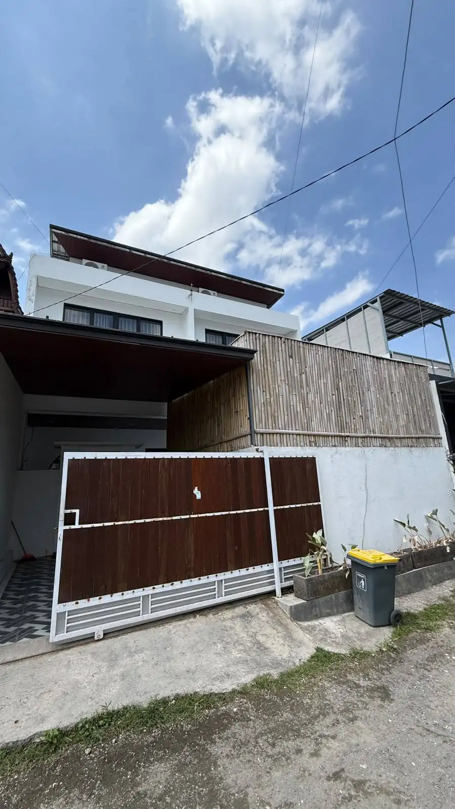 Villa in Seseh 01, Bali | 2 Bedrooms + 3 Bathrooms & 1 Spacious Closed Living Room 